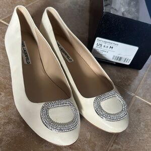 Karl Lagerfeld Women's White Flats with Silver Detail 9.5 women